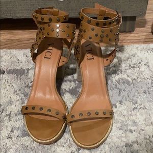 VICI Celeste block heel sandal size 6